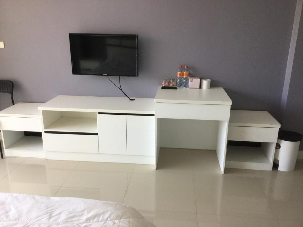 Oyo 75389 Pandora House Hotell Pattaya Exteriör bild